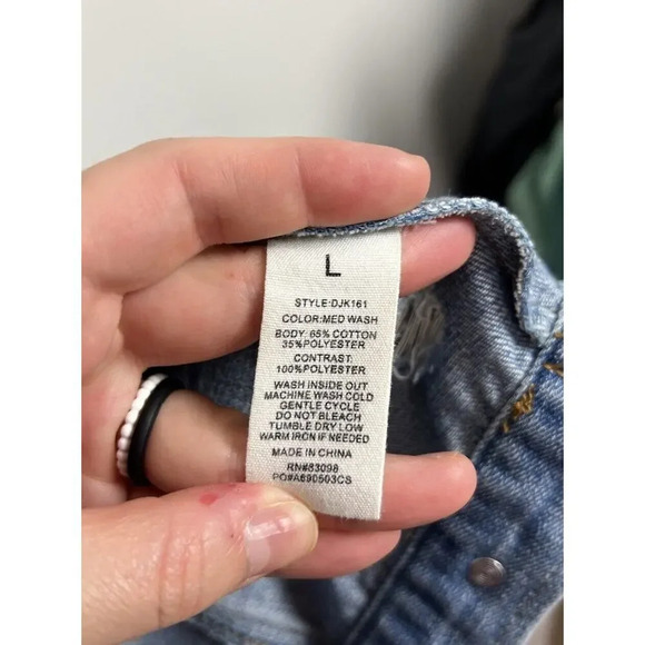 Ci Sono Distressed Jean Denim Jacket Size Large Cotton Blend DJK161 Women’s - Picture 5 of 6